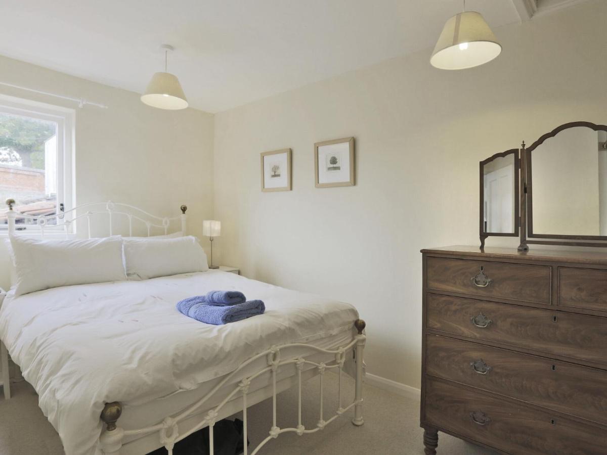 Charming Apartment In Aldeburgh Near The Beach Room photo